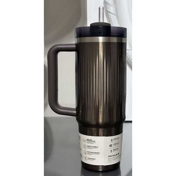 Stanley Quencher H2.0 Fluted Tumbler 30oz, GUNMETAL SHINE - Picture 3 of 5